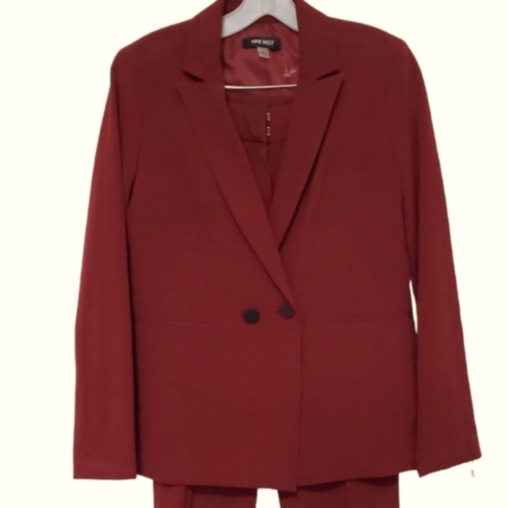 Nine West Women Burgundy  Blazer Size 2 (BLAZER ONLY, PANTS NOT INCLUDED)